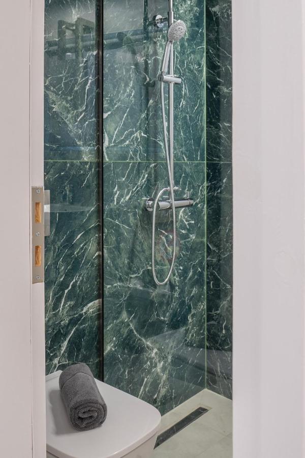 Luxury Studio Apartment Next To The Acropolis أثينا المظهر الخارجي الصورة