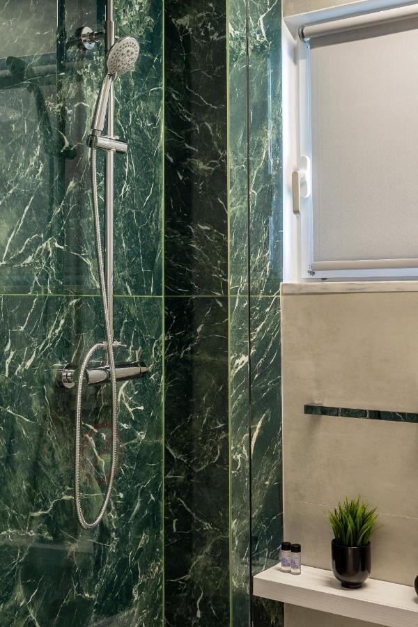 Luxury Studio Apartment Next To The Acropolis أثينا المظهر الخارجي الصورة